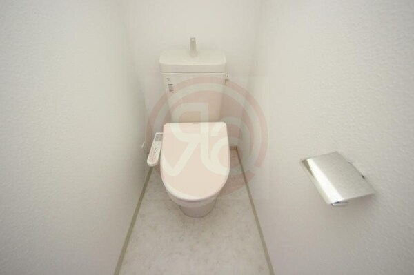 トイレ(コンパクトで使いやすいトイレです)