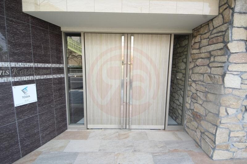 物件外観写真2　(毎日通るエントランスはこのようになっています)