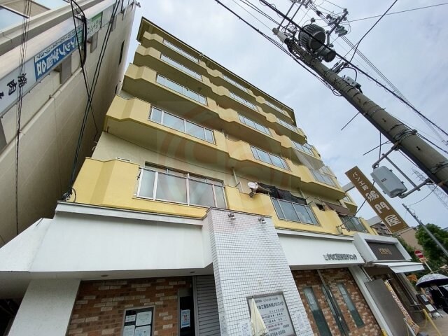 物件外観写真3　(きれいな外観です)