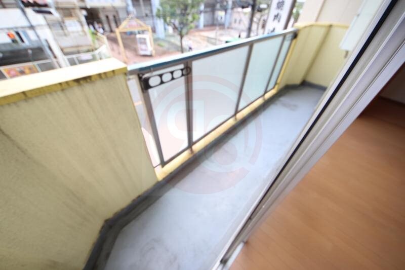 物件内観写真13　(バルコニー付きです)