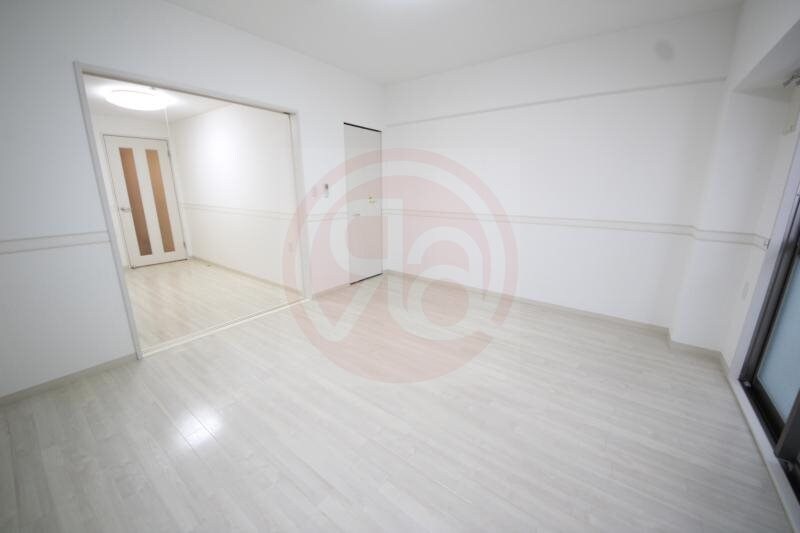 物件内観写真6　(リビングです)