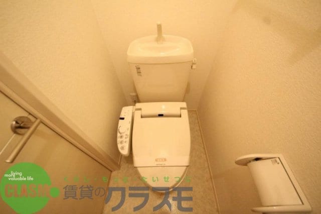 物件内観写真7　(ゆったりとした空間のトイレです)