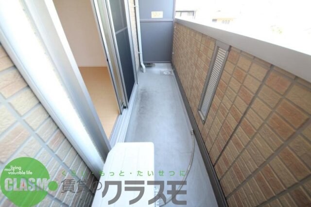 物件内観写真11　(広々としたバルコニーです)