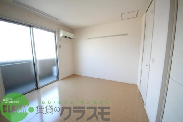 物件内観写真22　(ゆったりした洋室です)