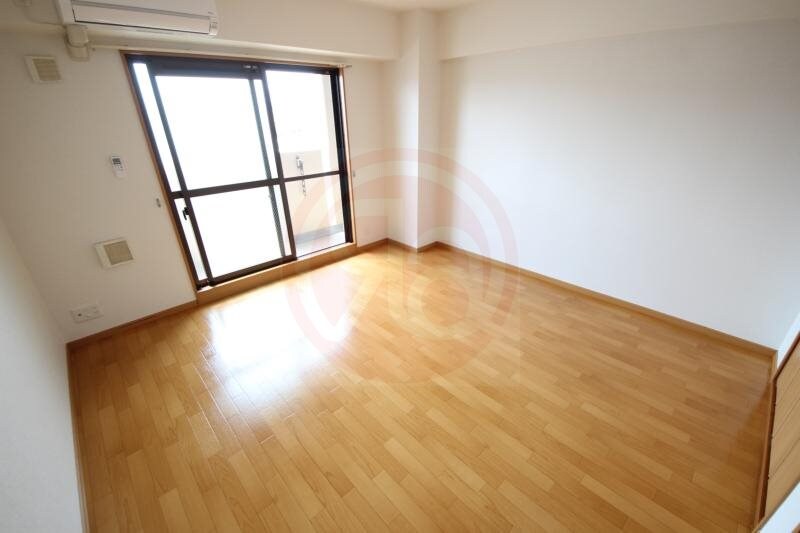 物件内観写真17　(ゆったりした洋室です)