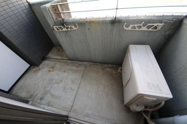 物件内観写真13　(バルコニーがあります)