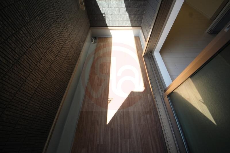 物件内観写真20　(バルコニーからの眺めを楽しみながら食事をしませんか)