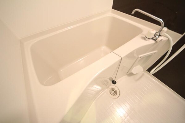 浴室(日々の暮らしに欠かせないお風呂です)