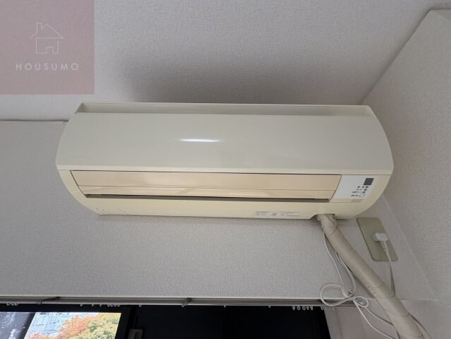 物件内観写真17　(収納豊富です)