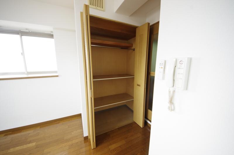 物件内観写真14　(専用の収納スペースです)