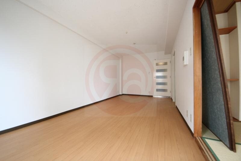 物件内観写真6　(おしゃれなリビングです)