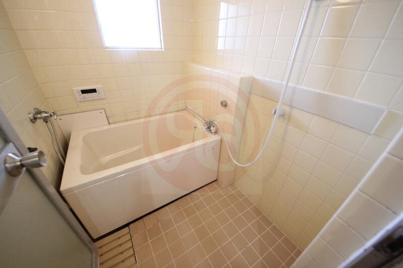 物件内観写真8　(ゆったり過ごせるお風呂です)