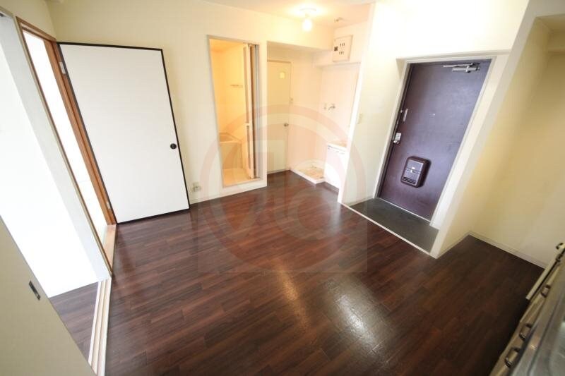 物件内観写真6　(おしゃれな居間です)