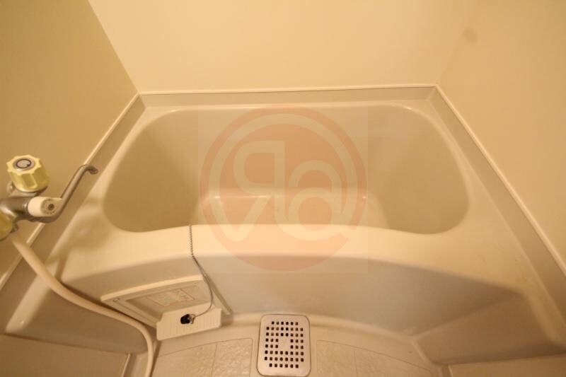 物件内観写真10　(きれいなお風呂です)