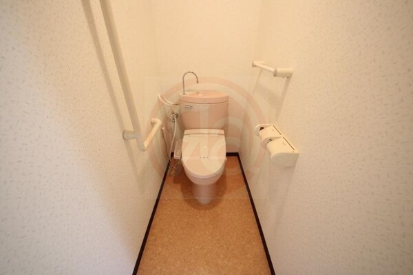 トイレ(ゆったりとした空間のトイレです)