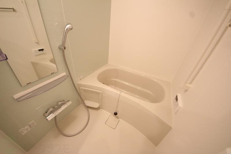 物件内観写真9　(お風呂で日々の疲れを落としましょう)