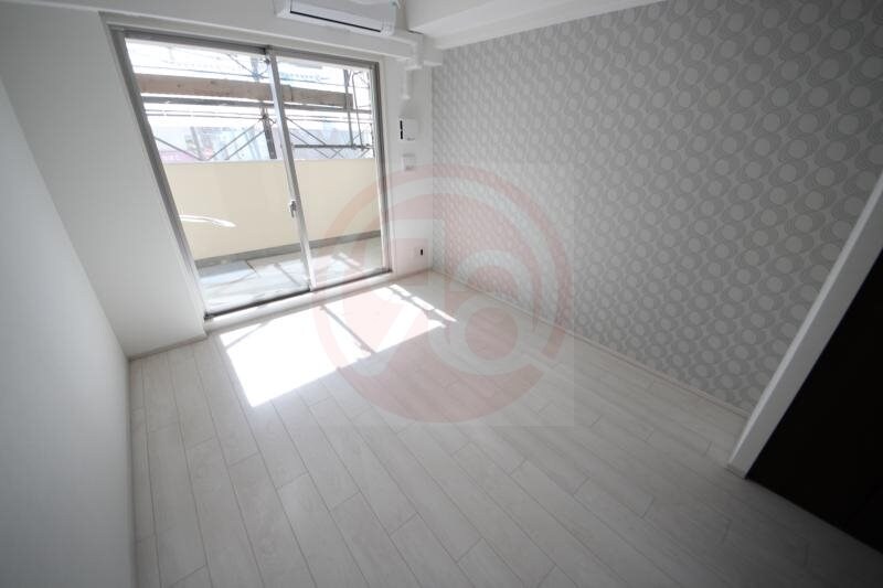 物件内観写真26　(落ち着いた色調の洋室です)