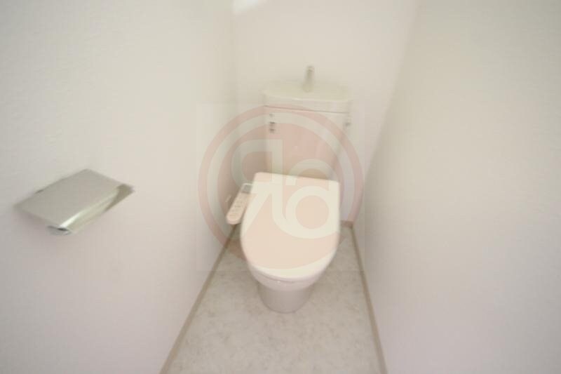 物件内観写真14　(清潔感のあるトイレです)