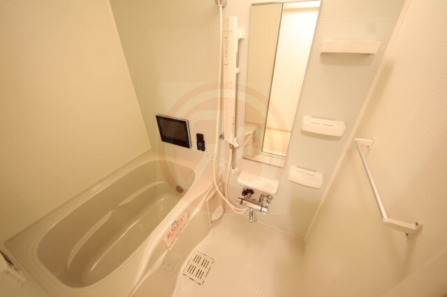 物件内観写真8　(日々の暮らしに欠かせないお風呂です)