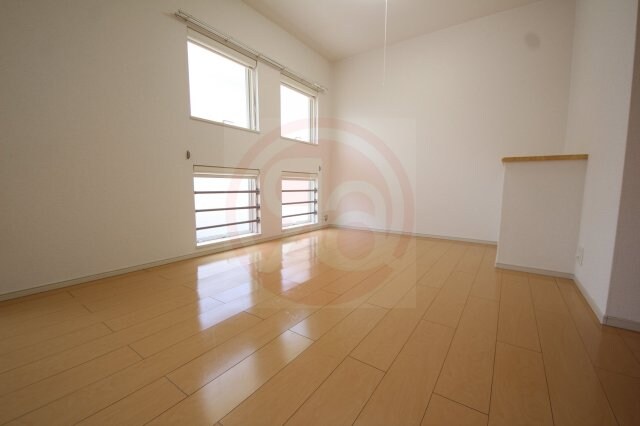 物件内観写真22　(ゆったりした洋室です)