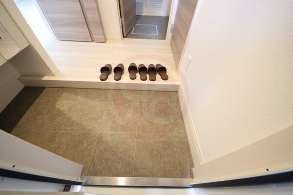 玄関(収納もある玄関です)