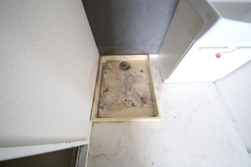 物件内観写真21　(独立洗面台、朝の身支度には欠かせません)