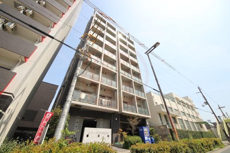 物件外観写真1　(外観もきれいです)