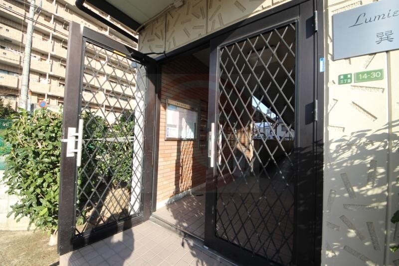 物件外観写真2　(建物の内部です)