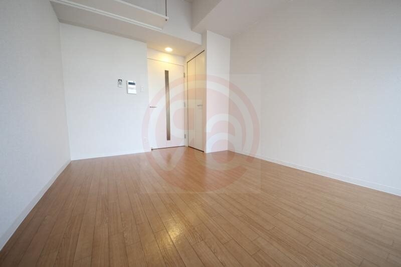 物件内観写真21　(広々とした洋室です)