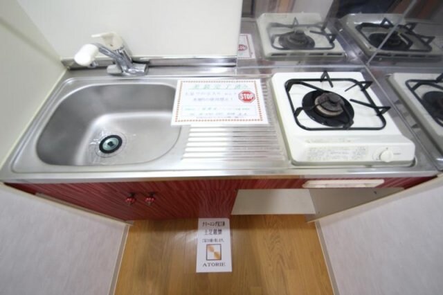 物件内観写真4　(キッチンでお料理をお楽しみください)