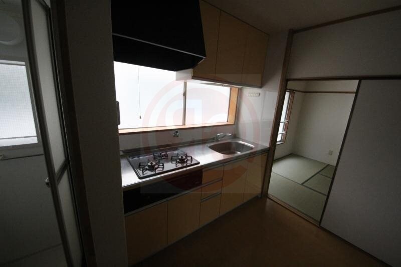 物件内観写真7　(日本らしい落ち着いた雰囲気の和室です)