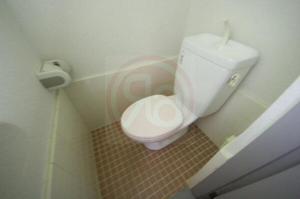 トイレ(朝の身支度には欠かせない独立洗面化粧台)