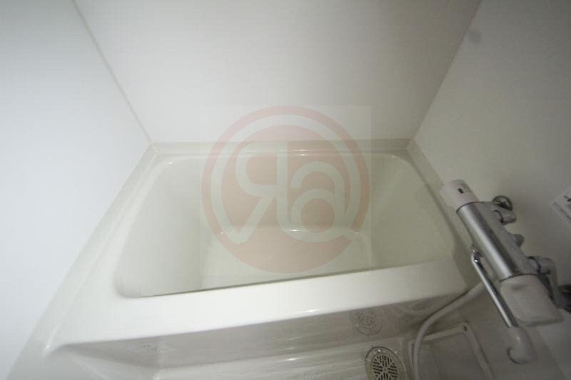 物件内観写真11　(日々の疲れを癒すお風呂付です)