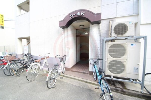 エントランス(建物の内部です)