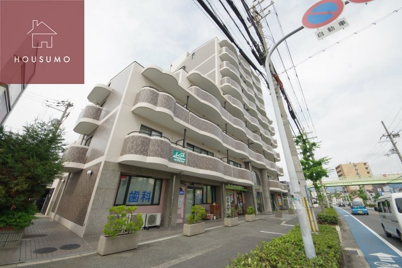 物件外観写真1　(外観もきれいです)