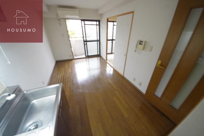 物件内観写真16　(使いやすい居間です)