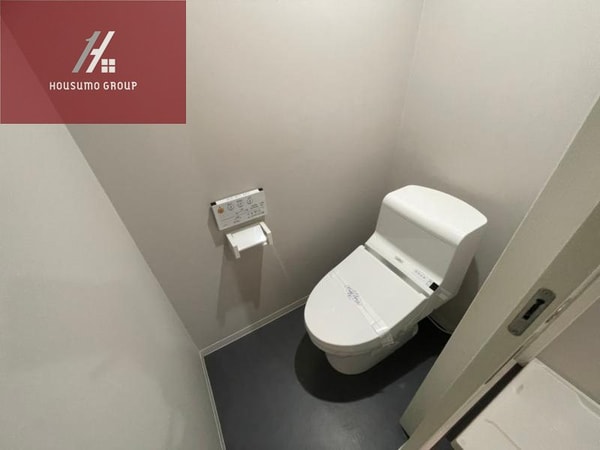 トイレ(コンパクトで使いやすいトイレです)