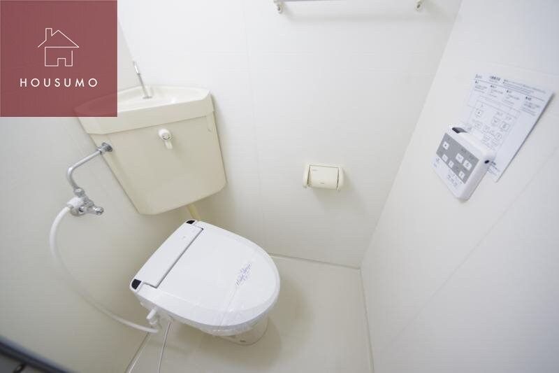 物件内観写真10　(シンプルで使いやすいトイレです)