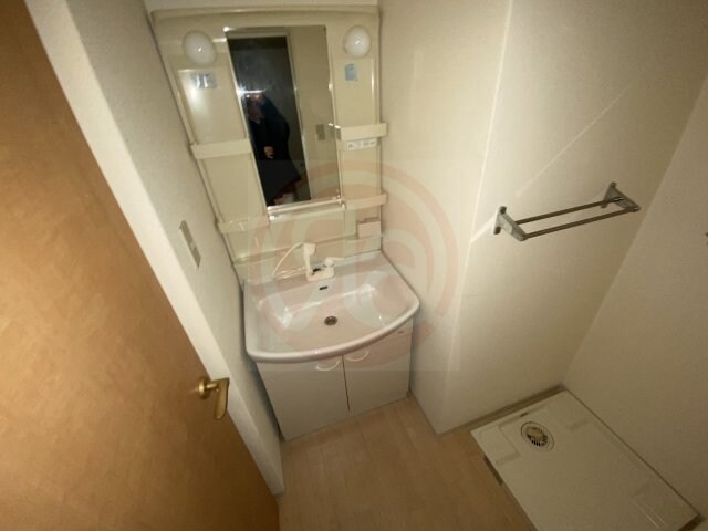 物件内観写真11　(独立洗面化粧台付き)