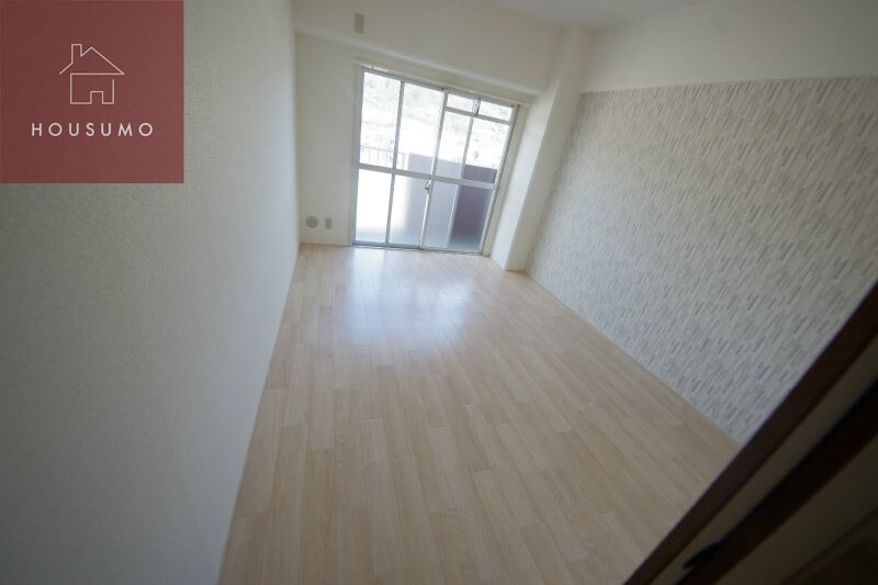 物件内観写真8　(スタンダードな洋室です)