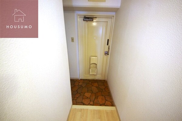 玄関(落ち着いた玄関です)