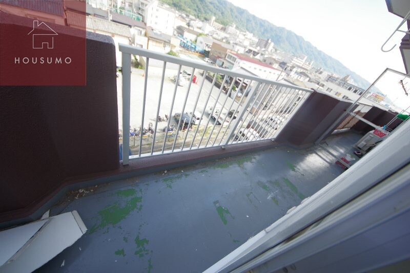 物件内観写真15　(暖かな日差しのふりそそぐバルコニー)