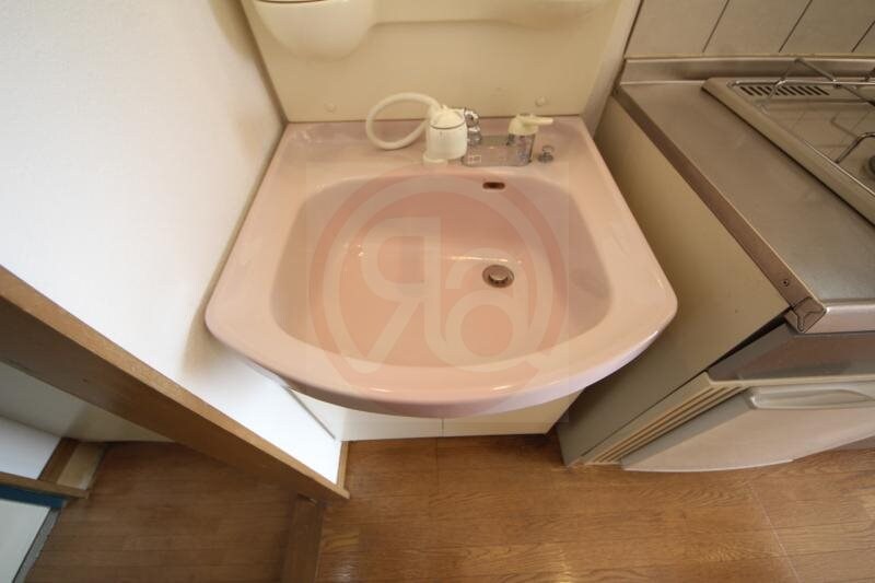 物件内観写真19　(コンパクトで使いやすい洗面所)