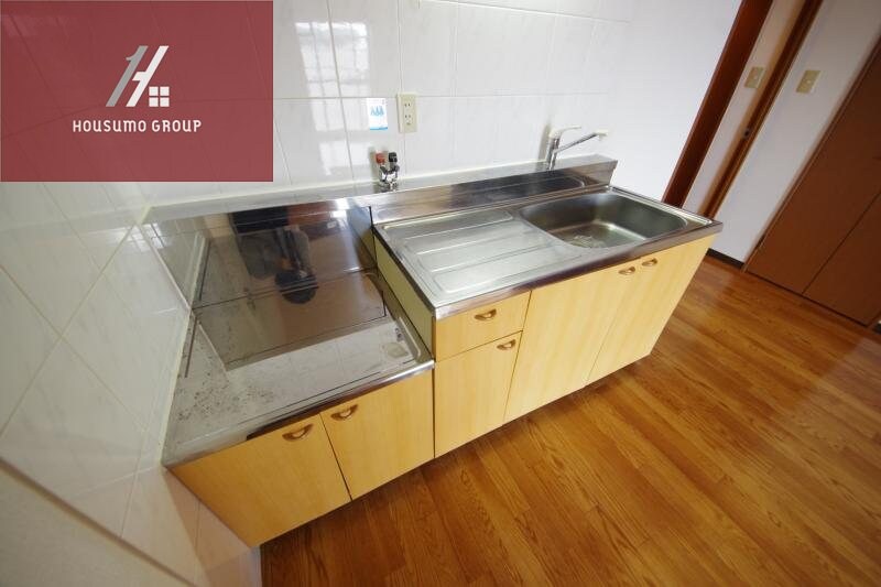 物件内観写真7　(開放的な寝室です)