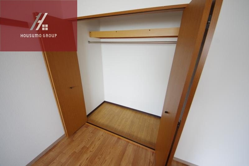 物件内観写真19　(ちょっとした収納スペースも充実しています)