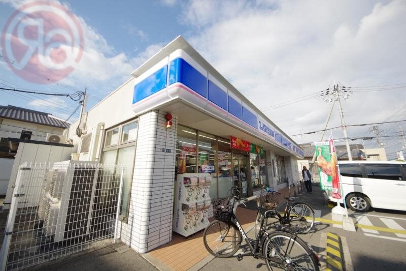 物件内観写真16　(ローソン　横小路5丁目店 63m)