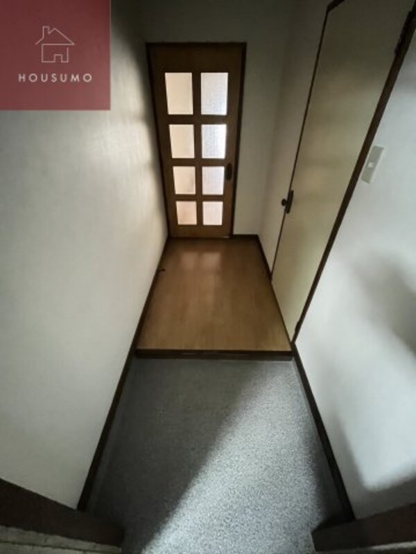 玄関(玄関です)
