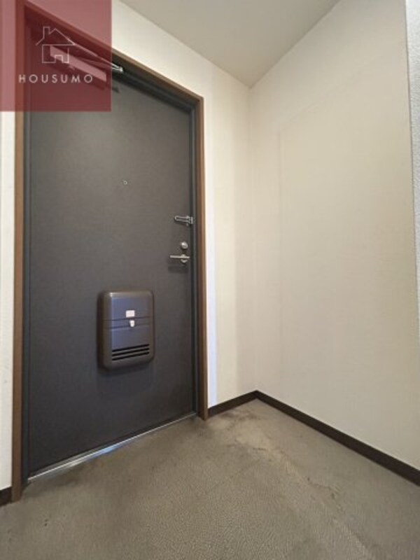 玄関(落ち着いた玄関です)