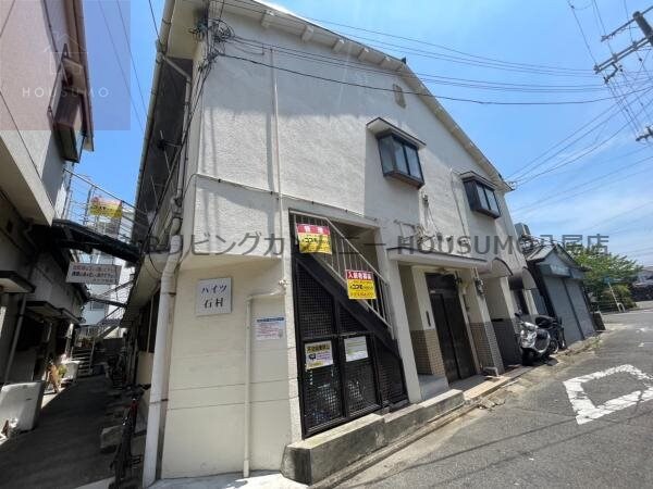 物件外観写真1　(きれいな外観です)