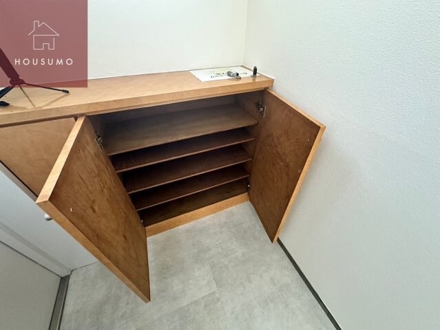 物件内観写真14　(収納スペース豊富です)